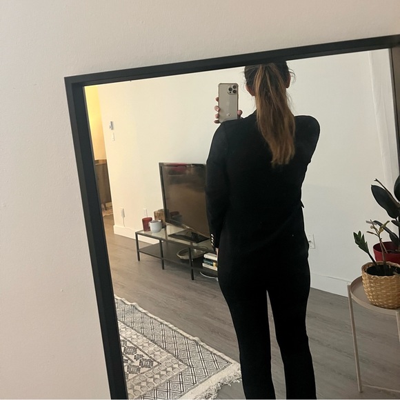 🖤Gorgeous black wool blazer - Picture 3 of 9